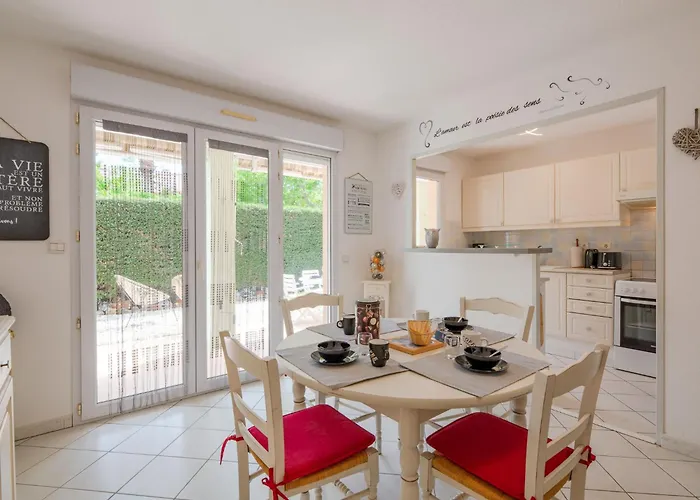 Daire Le Maxime Park By Interhome Sainte-Maxime